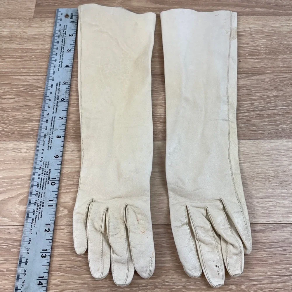Vintage Caresskin by Superb Cream Leather Opera Length Gloves Size‎ 6.5 Washable